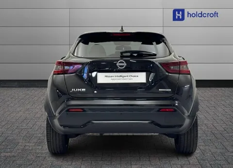 DS22LCG Nissan Juke 1.6 Hybrid Premiere Edition 5dr Auto Thumbnail #6