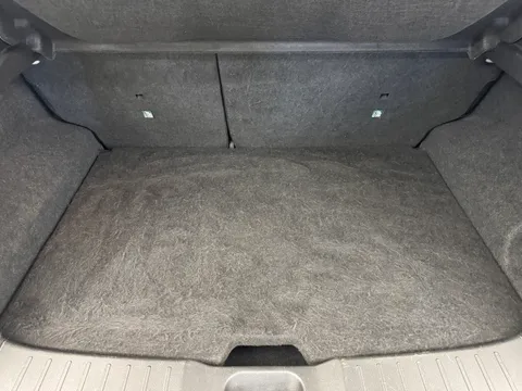 DS22LCG Nissan Juke 1.6 Hybrid Premiere Edition 5dr Auto Thumbnail #9