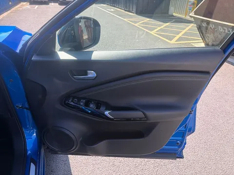 DW25VRU Nissan Juke 1.0 DiG-T Tekna 5dr Thumbnail #18