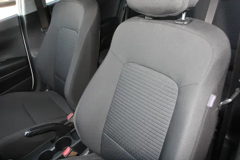 DG22LXF Hyundai i20 1.0T GDi 48V MHD SE Connect 5dr Thumbnail #6