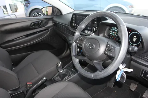 DG22LXF Hyundai i20 1.0T GDi 48V MHD SE Connect 5dr Thumbnail #13