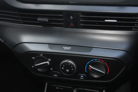 DG22LXF Hyundai i20 1.0T GDi 48V MHD SE Connect 5dr Thumbnail #22