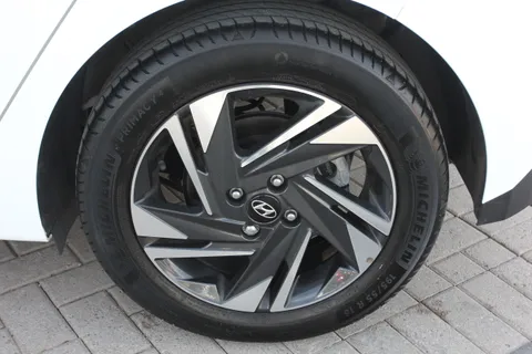 DG22LXF Hyundai i20 1.0T GDi 48V MHD SE Connect 5dr Thumbnail #29