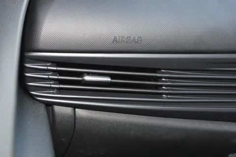 DG75AXF Hyundai i20 1.0T GDi Advance [Nav] 5dr Thumbnail #8