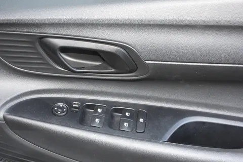 DG75AXF Hyundai i20 1.0T GDi Advance [Nav] 5dr Thumbnail #13