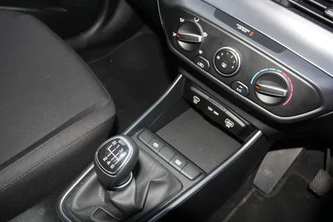DG75AXF Hyundai i20 1.0T GDi Advance [Nav] 5dr Thumbnail #21