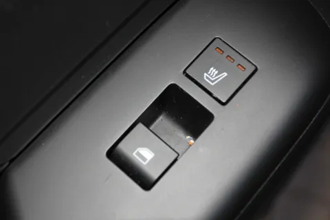 EN74VDX Hyundai Kona 1.6 Hybrid 129 Ultimate 5dr DCT Thumbnail #12