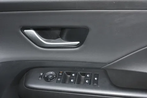 EN74VDX Hyundai Kona 1.6 Hybrid 129 Ultimate 5dr DCT Thumbnail #16