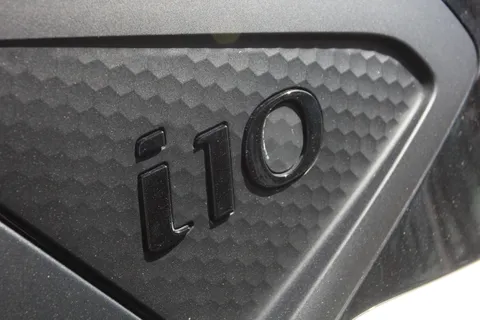 EF25OBC Hyundai i10 1.0 [63] Premium 5dr Auto [Nav] Thumbnail #12