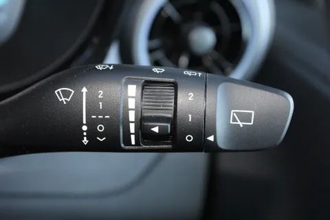 EF25OBC Hyundai i10 1.0 [63] Premium 5dr Auto [Nav] Thumbnail #22