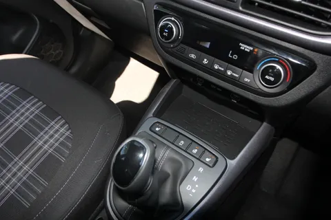 EF25OBC Hyundai i10 1.0 [63] Premium 5dr Auto [Nav] Thumbnail #23