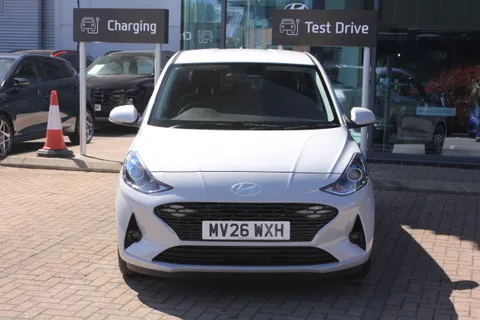MV26WXH Hyundai i10 1.2 [79] Premium 5dr Auto [Nav] Thumbnail #3