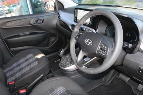 MV26WXH Hyundai i10 1.2 [79] Premium 5dr Auto [Nav] Thumbnail #16