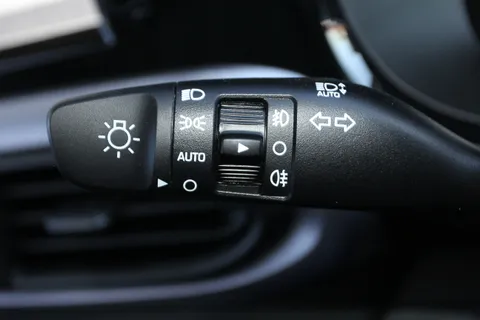MV26WXH Hyundai i10 1.2 [79] Premium 5dr Auto [Nav] Thumbnail #21