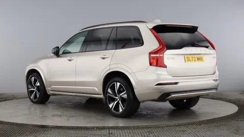 DL72WMK Volvo XC90 2.0 B5P [250] Plus Dark 5dr AWD Geartronic Thumbnail #3