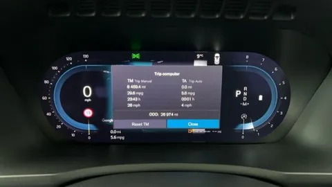 DL72WMK Volvo XC90 2.0 B5P [250] Plus Dark 5dr AWD Geartronic Thumbnail #8