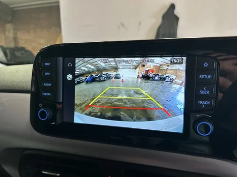 EN25AJX Hyundai i10 1.0 [63] Premium 5dr Auto [Nav] Thumbnail #19