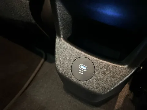 EA25YHX Hyundai i20 1.0T GDi Premium 5dr DCT Thumbnail #32