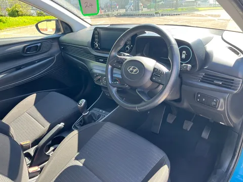 PJ22JUC Hyundai i20 1.0T GDi 48V MHD SE Connect 5dr Thumbnail #16