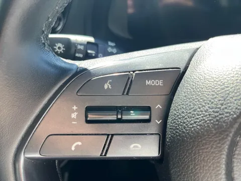 PJ22JUC Hyundai i20 1.0T GDi 48V MHD SE Connect 5dr Thumbnail #22