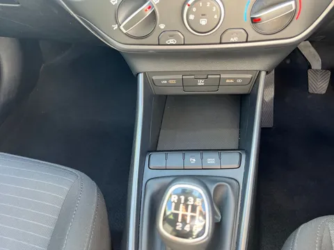 PJ22JUC Hyundai i20 1.0T GDi 48V MHD SE Connect 5dr Thumbnail #25