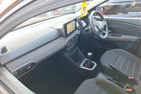 BP71CWR Dacia Sandero Stepway 1.0 TCe Comfort 5dr Thumbnail #16