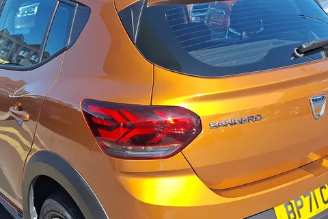 BP71CWR Dacia Sandero Stepway 1.0 TCe Comfort 5dr Thumbnail #37