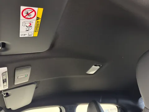 BN26OOX Nissan Juke 1.6 Hybrid N-Connecta 5dr Auto Thumbnail #16