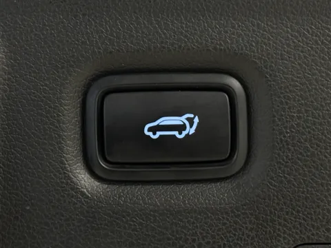 12 of 44 for HYUNDAI SANTA FE 1.6 TGDi Hybrid Ultimate 5dr 4WD Auto