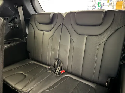 14 of 44 for HYUNDAI SANTA FE 1.6 TGDi Hybrid Ultimate 5dr 4WD Auto