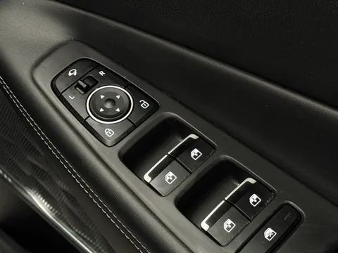 22 of 44 for HYUNDAI SANTA FE 1.6 TGDi Hybrid Ultimate 5dr 4WD Auto