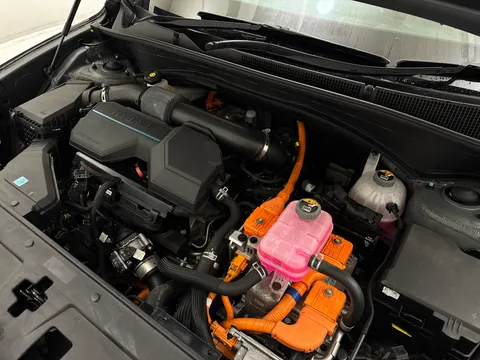 36 of 44 for HYUNDAI SANTA FE 1.6 TGDi Hybrid Ultimate 5dr 4WD Auto