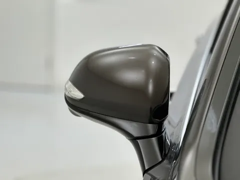 37 of 44 for HYUNDAI SANTA FE 1.6 TGDi Hybrid Ultimate 5dr 4WD Auto