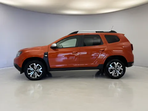 DL22GJV Dacia Duster 1.5 Blue dCi Prestige 5dr 4X4 Thumbnail #4