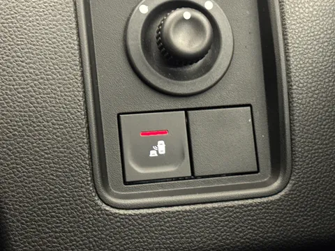 DL22GJV Dacia Duster 1.5 Blue dCi Prestige 5dr 4X4 Thumbnail #29