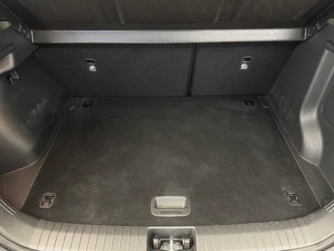 NA23AJU Hyundai Kona 1.0 TGDi 48V MHEV Premium 5dr Thumbnail #10