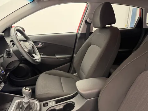 NA23AJU Hyundai Kona 1.0 TGDi 48V MHEV Premium 5dr Thumbnail #13