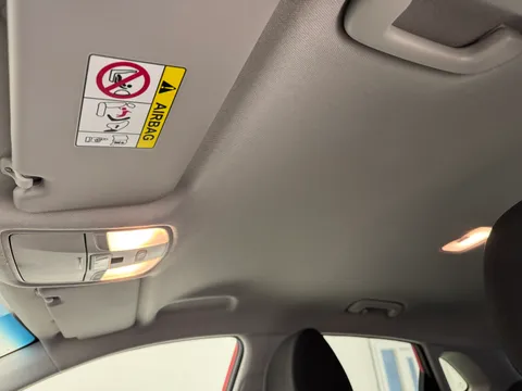 NA23AJU Hyundai Kona 1.0 TGDi 48V MHEV Premium 5dr Thumbnail #14