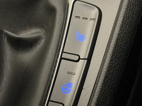 NA23AJU Hyundai Kona 1.0 TGDi 48V MHEV Premium 5dr Thumbnail #26