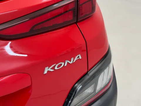 NA23AJU Hyundai Kona 1.0 TGDi 48V MHEV Premium 5dr Thumbnail #32