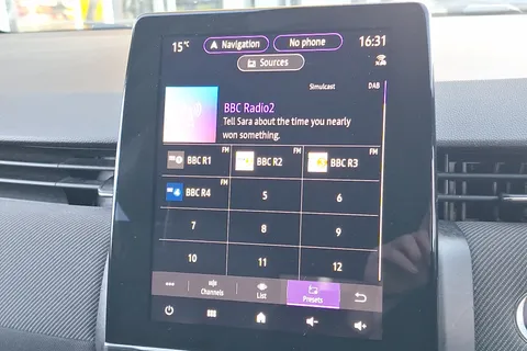 HT25FNW Renault Clio 1.0 TCe 90 Esprit Alpine 5dr Thumbnail #15