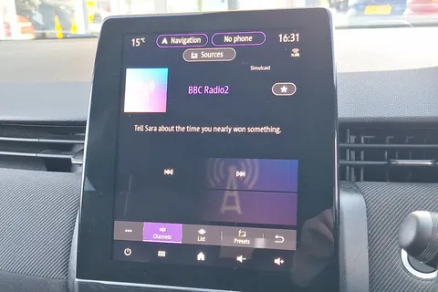 HT25FNW Renault Clio 1.0 TCe 90 Esprit Alpine 5dr Thumbnail #16