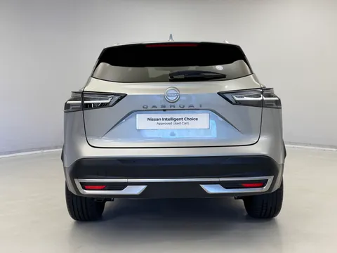 DX75XLN Nissan Qashqai 1.3 DiG-T MH N-Connecta 5dr Thumbnail #8