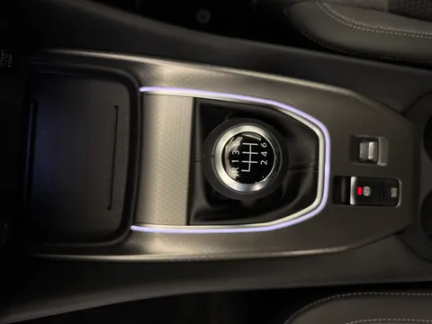 DX75XLN Nissan Qashqai 1.3 DiG-T MH N-Connecta 5dr Thumbnail #17