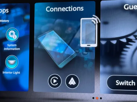 DX75XLN Nissan Qashqai 1.3 DiG-T MH N-Connecta 5dr Thumbnail #25