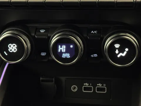 DX24SYO Renault Clio 1.0 TCe 90 Esprit Alpine 5dr Thumbnail #28