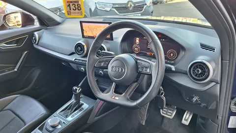 HJ22OTN Audi Q2 35 TFSI Black Edition 5dr S Tronic Thumbnail #14