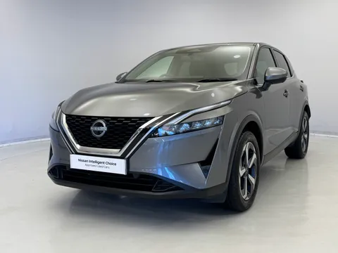 DY23PWO Nissan Qashqai 1.3 DiG-T MH 158 N-Connecta 5dr 4WD Xtronic Thumbnail #5