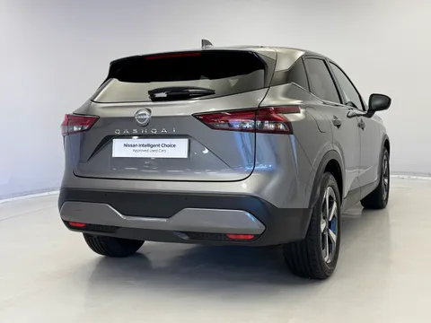 DY23PWO Nissan Qashqai 1.3 DiG-T MH 158 N-Connecta 5dr 4WD Xtronic Thumbnail #7
