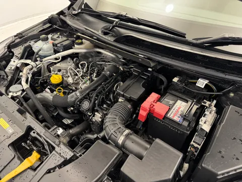 DY23PWO Nissan Qashqai 1.3 DiG-T MH 158 N-Connecta 5dr 4WD Xtronic Thumbnail #29